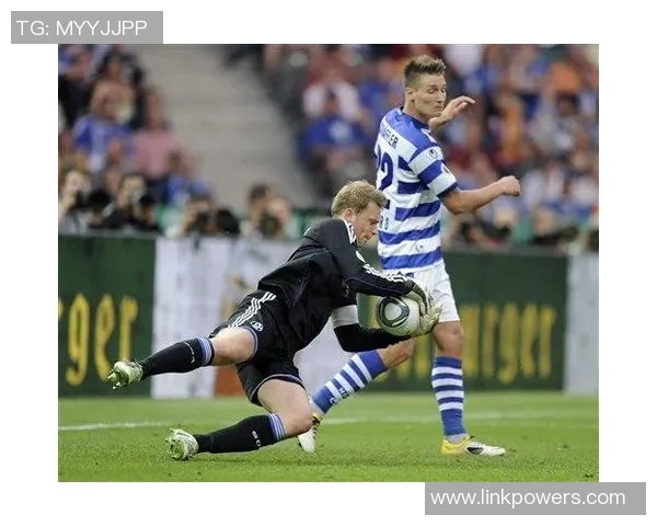 杜伊斯堡与纽伦堡激战正酣谁能在德乙赛场中笑到最后 杜伊斯堡与纽伦堡激战正酣谁能在德乙赛场中笑到最后