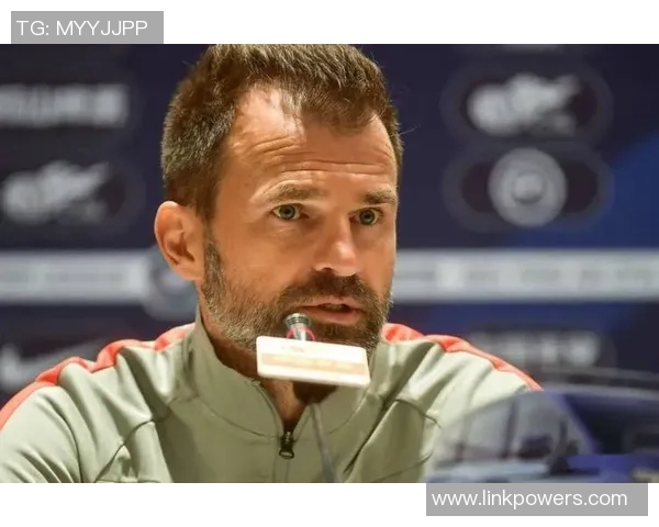 河床与波特诺山的巅峰对决谁能在足球赛场上笑到最后